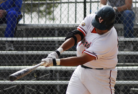 Leopards Drop Slugfest Against Sagehens