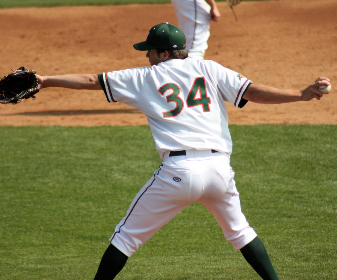 La Verne Splits Twinbill Against Redlands To Take Series