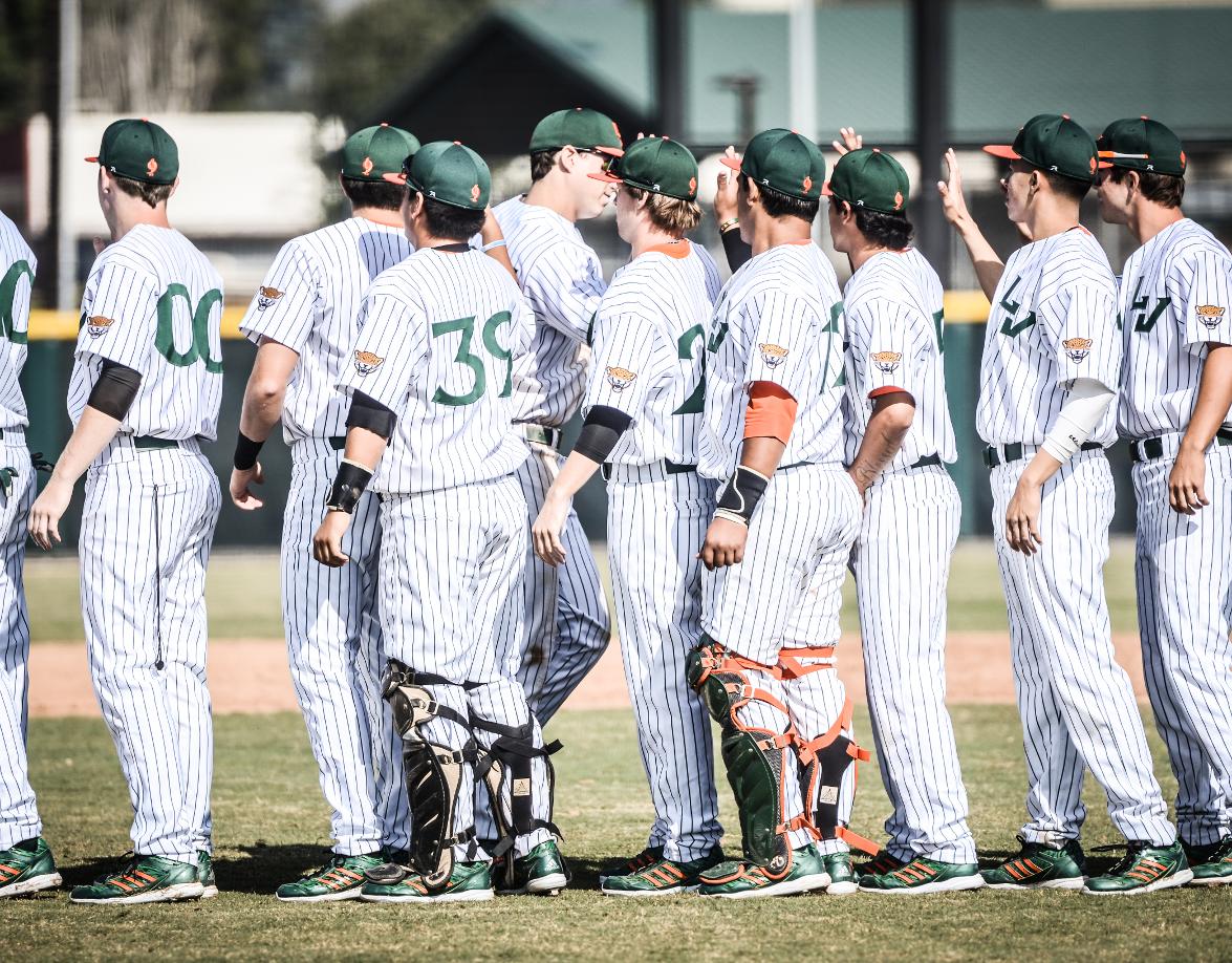 Baseball sweeps Whittier
