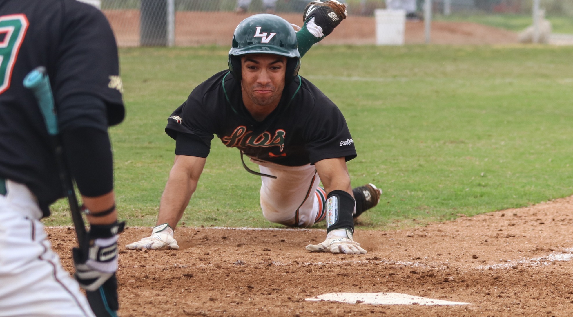 Baseball drops to Berry 13-8
