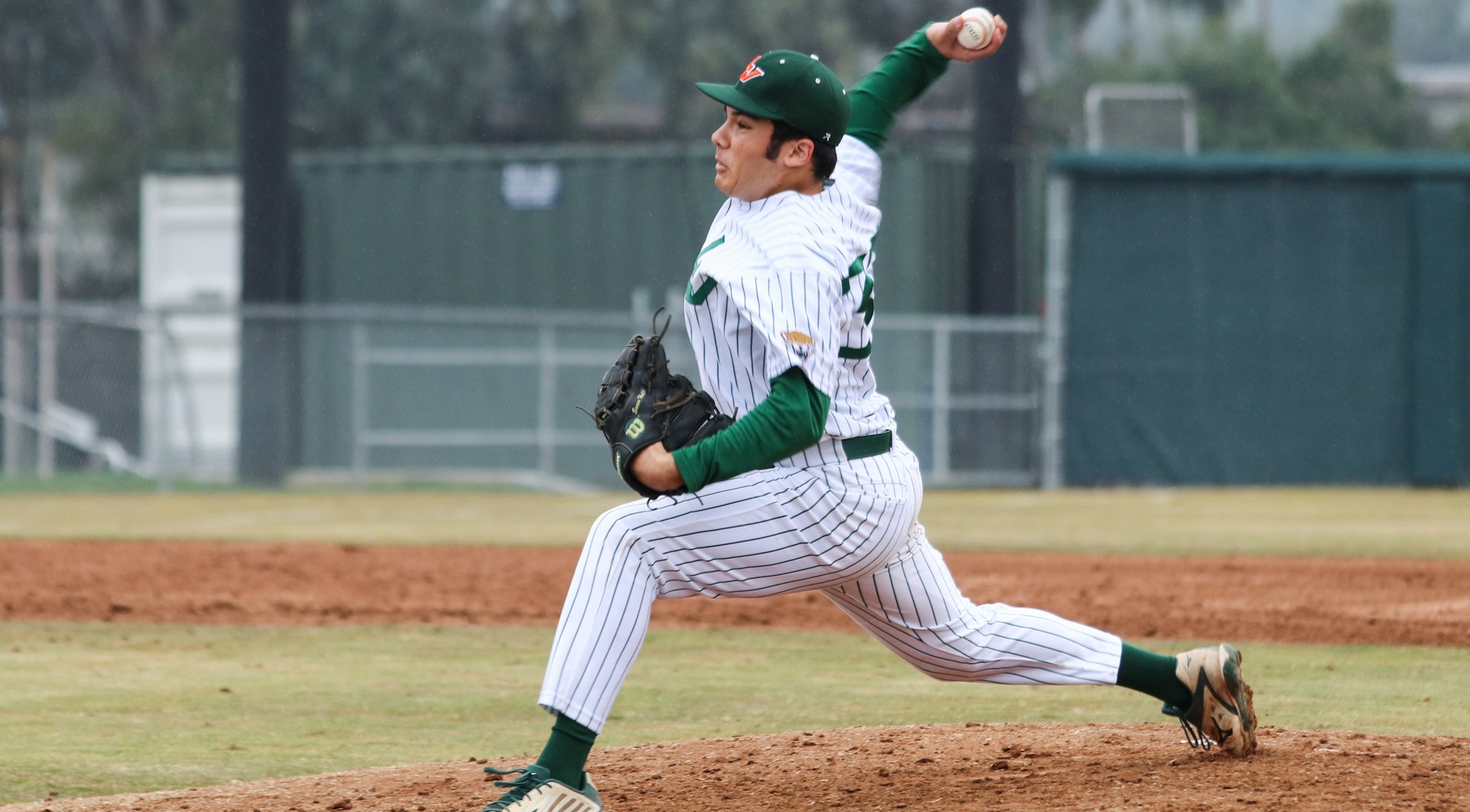 Baseball falls to No. 22 Cal Lutheran in SCIAC opener