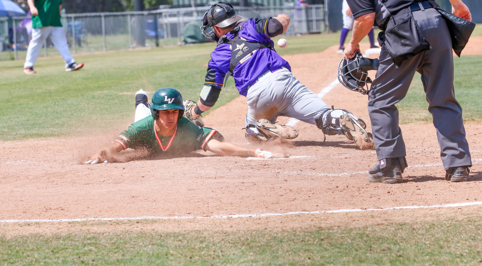 Baseball Sweeps No. 13 Cal Lutheran