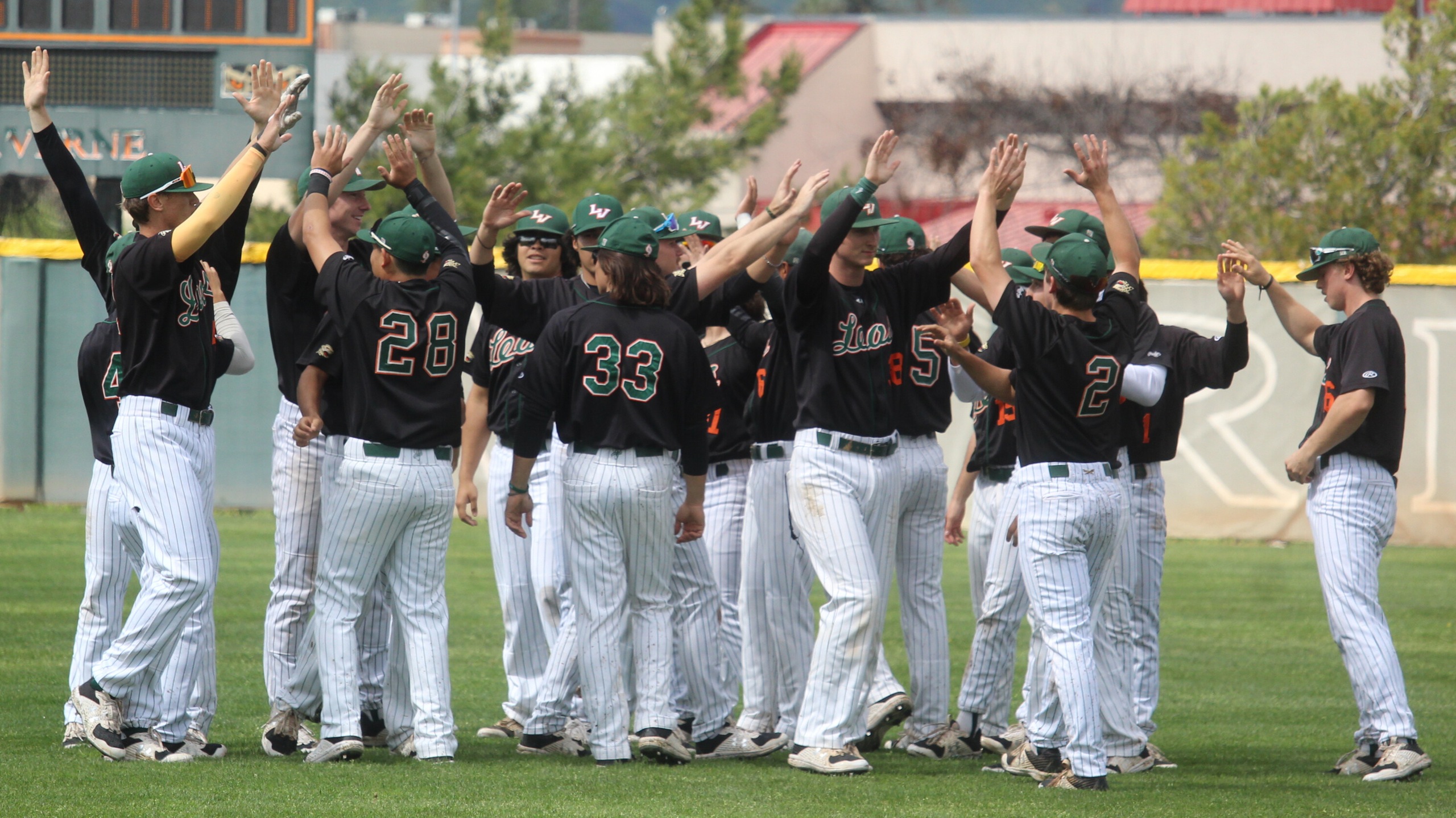 Leopards Beat the Kingsmen in 11-innings