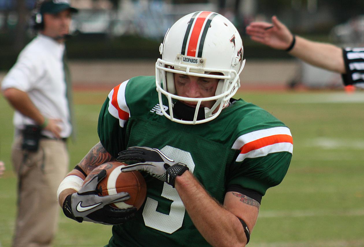 Matt Griffin collected game highs of 13 catches and 187 yards against Pomona-Pitzer
