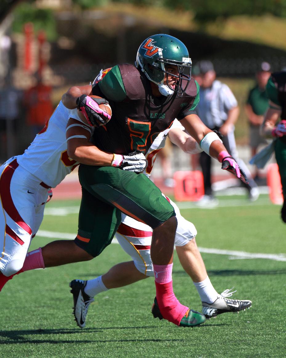La Verne runs all over CMS for football win