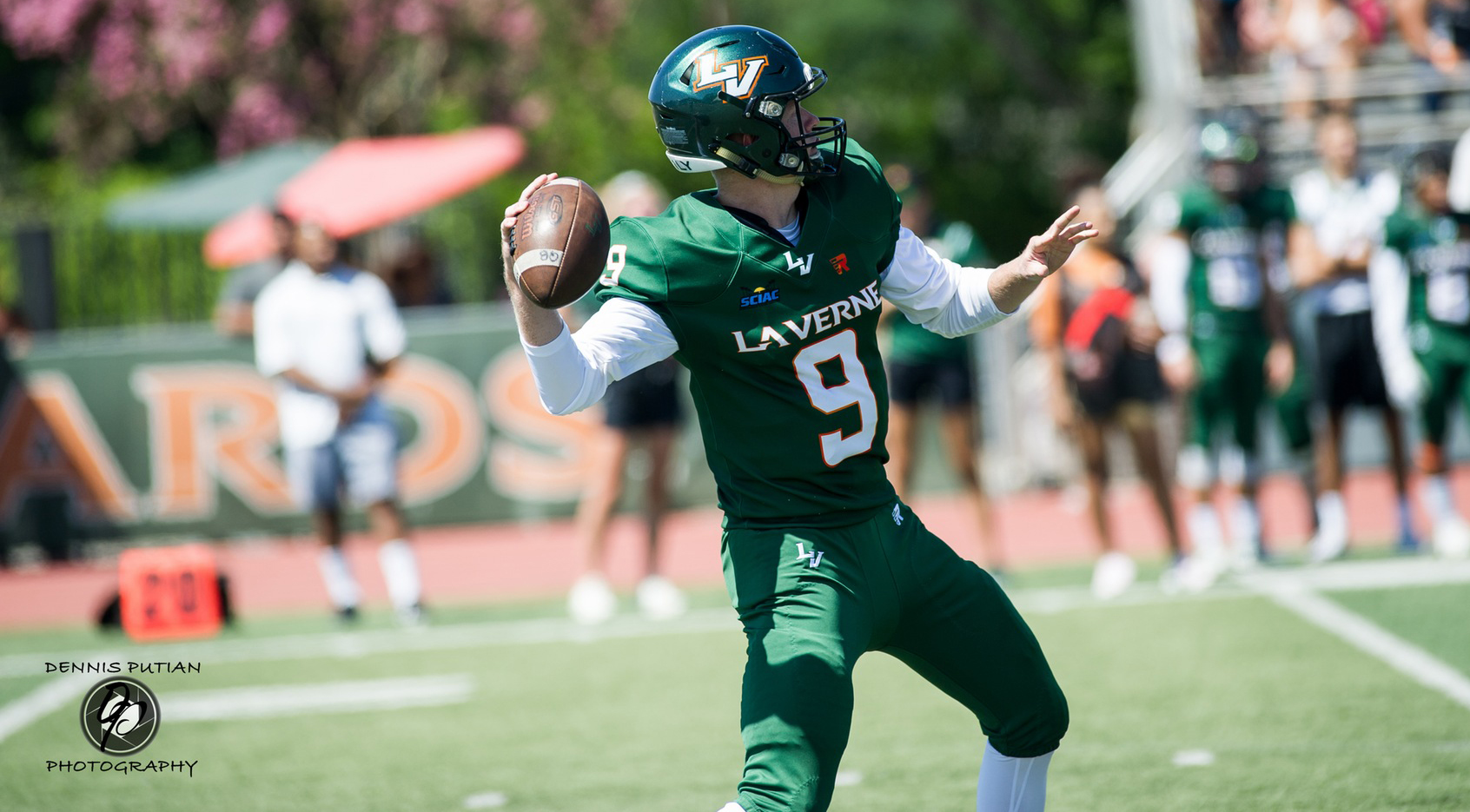 Football Falls to No. 23 Redlands