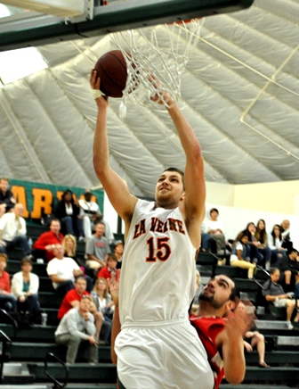 Leopards lose OT battle to MSOE