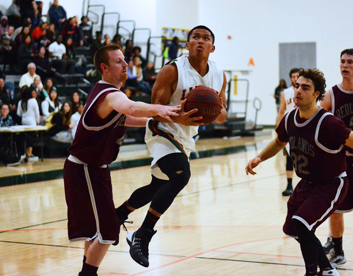Men&rsquo;s Basketball smothers Pacific (Ore.), wins 54-43