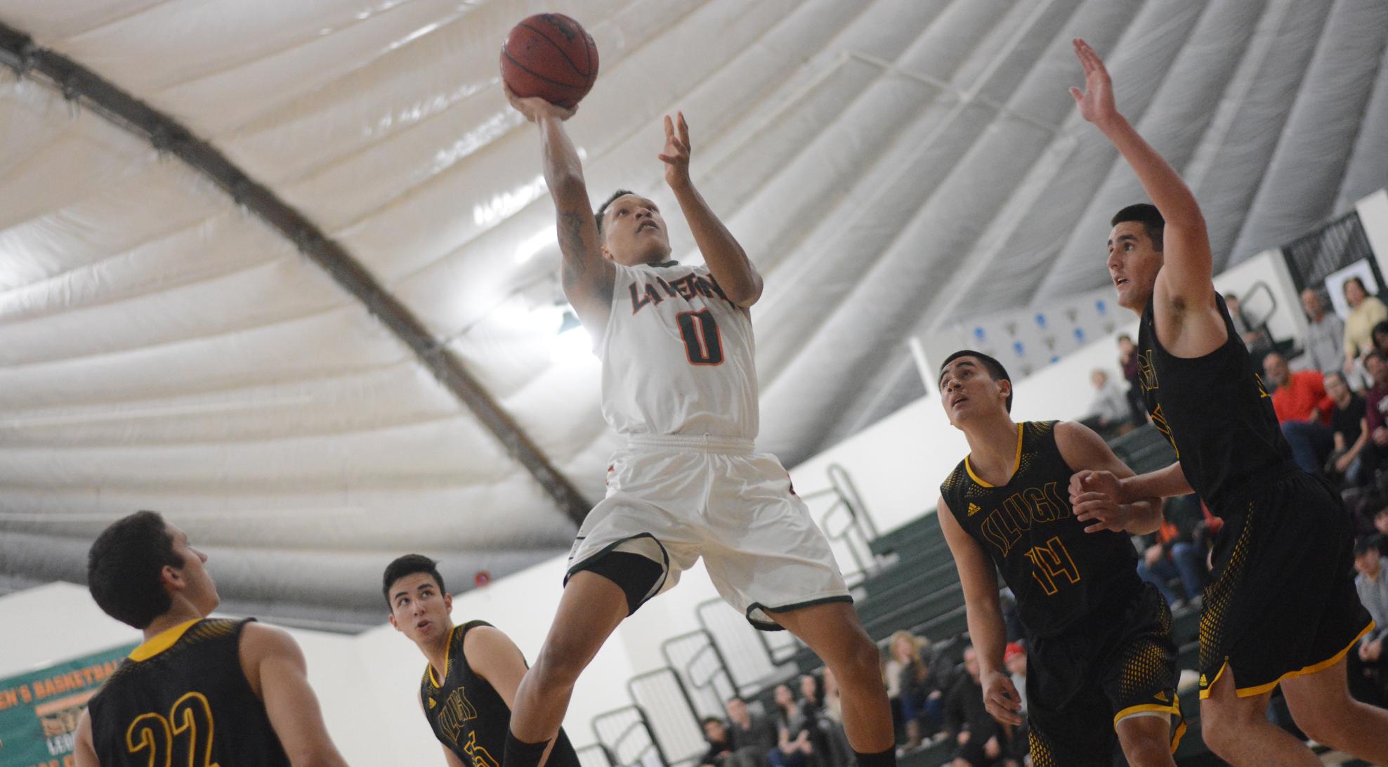 Men's Basketball tops Cal Lutheran, 77-75