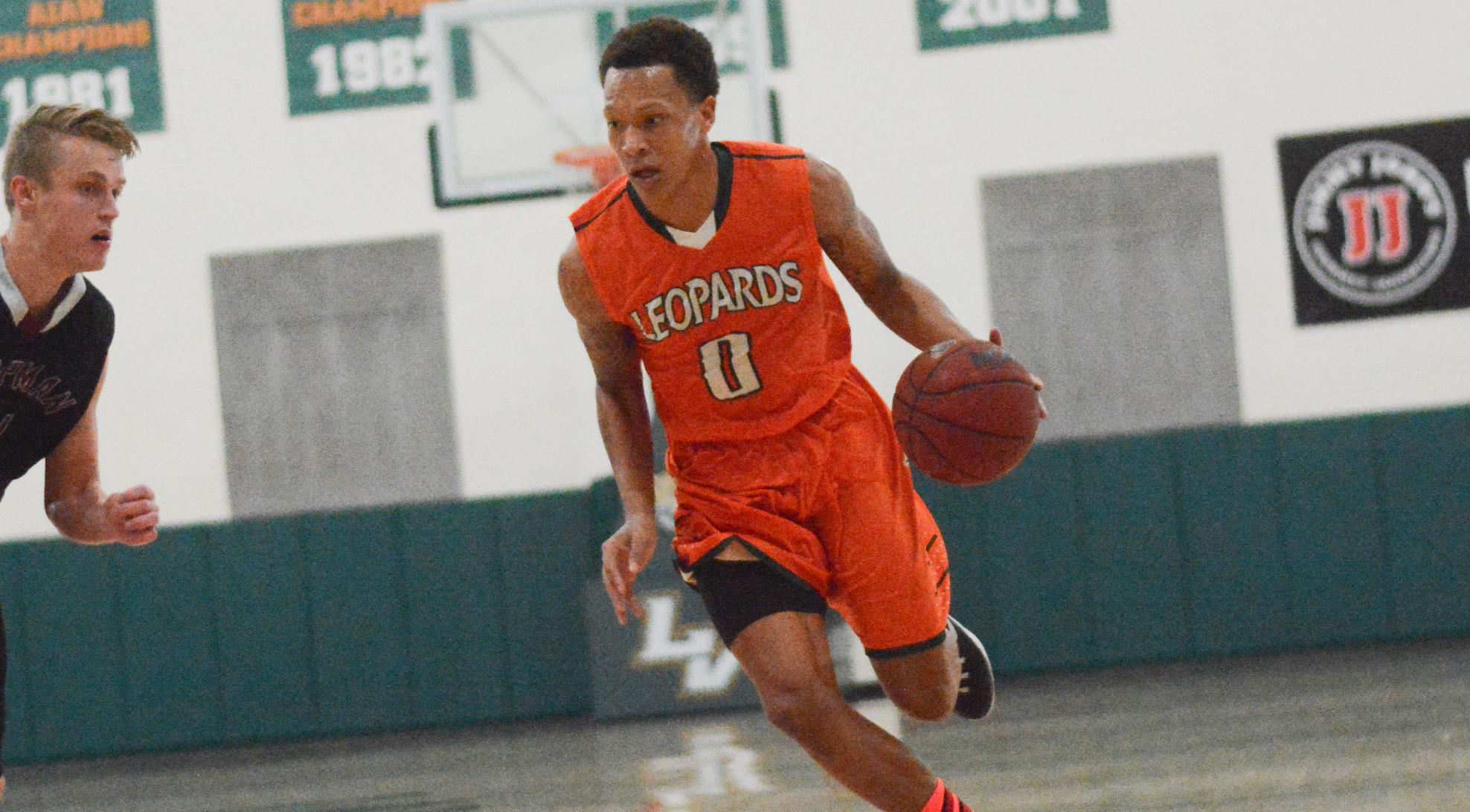 Men's Basketball falls at Pomona-Pitzer, 79-63