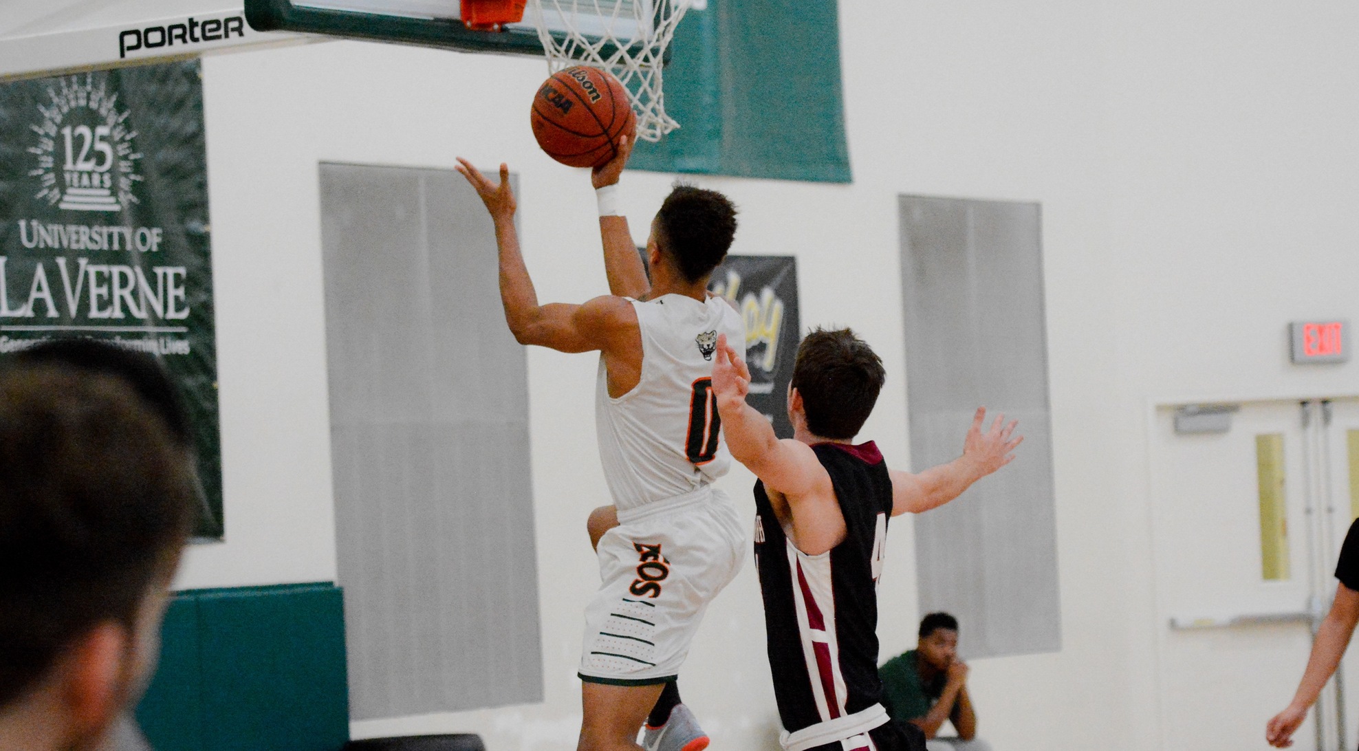 La Verne downs Redlands in SCIAC opener 99-73