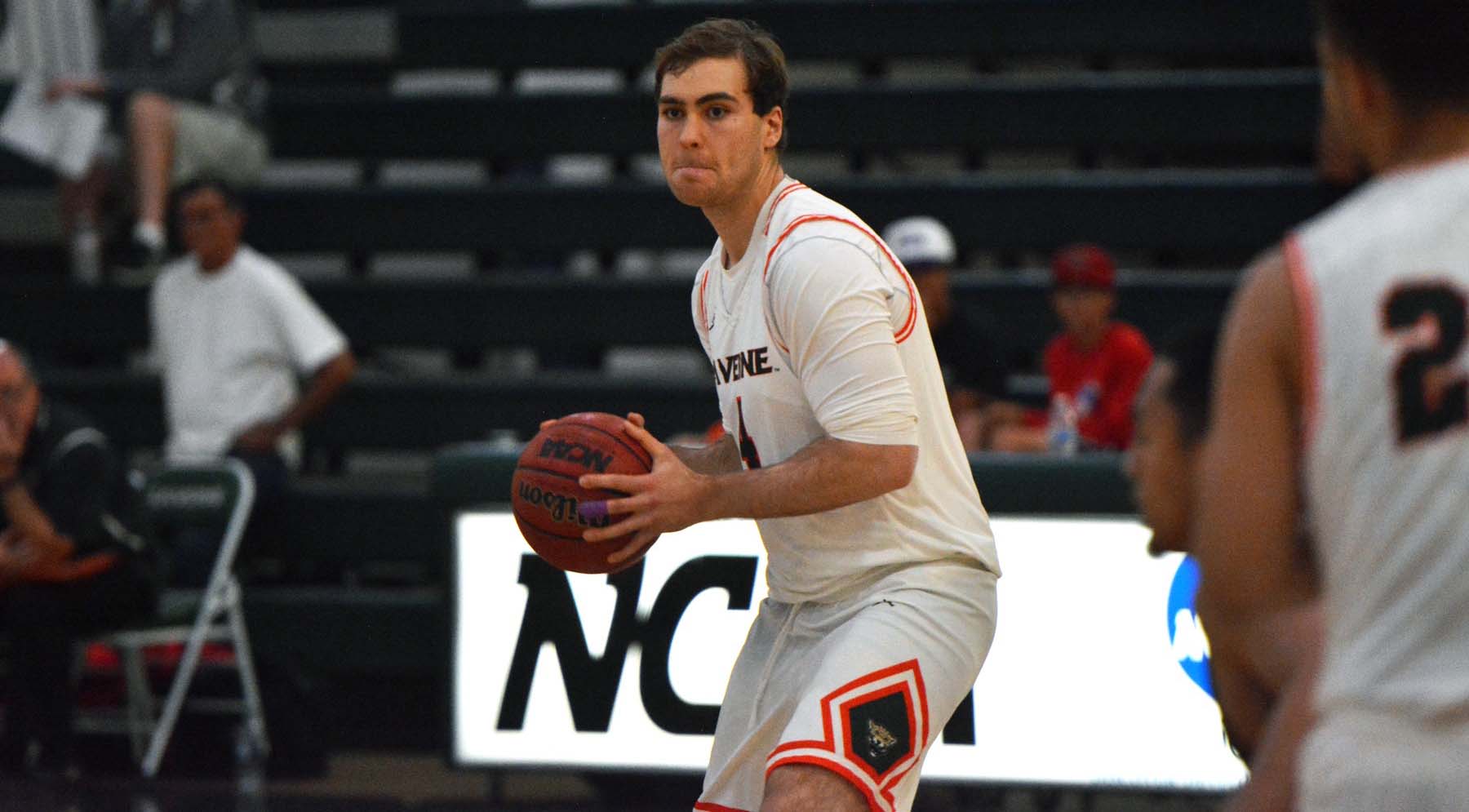 Men's Basketball falls to Whittier at home