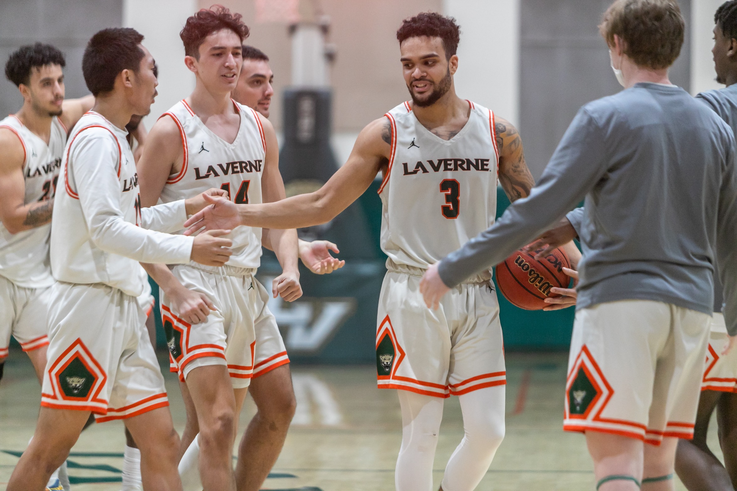 Leopards fall in tight defensive battle