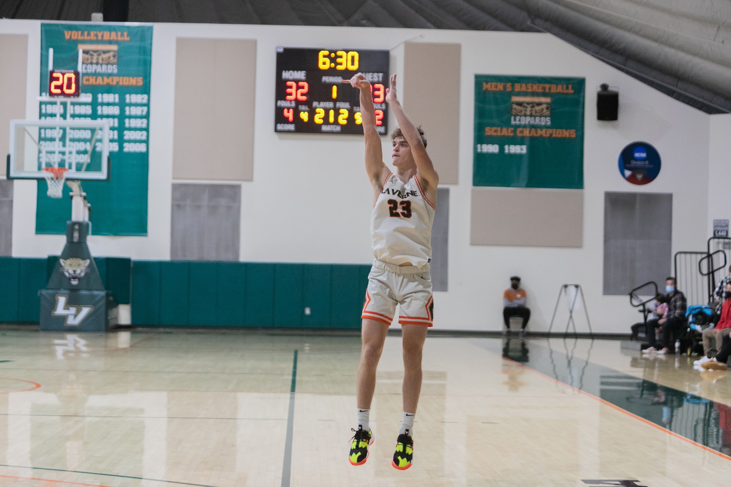 Adams' career high not Enough to Outshine Kingsmen