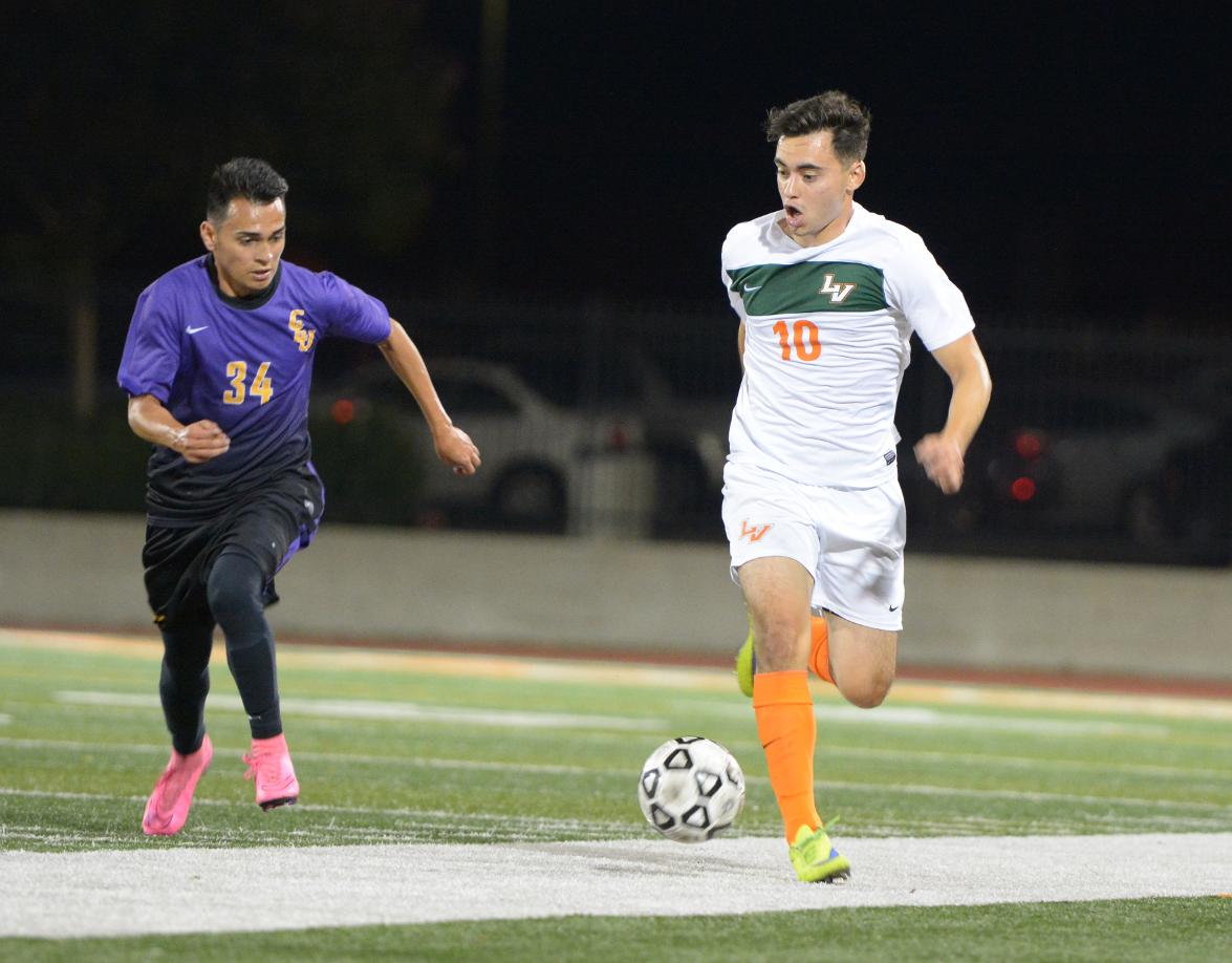 Gonzalez, Uribe lift Men's Soccer past Cal Lutheran, 2-1