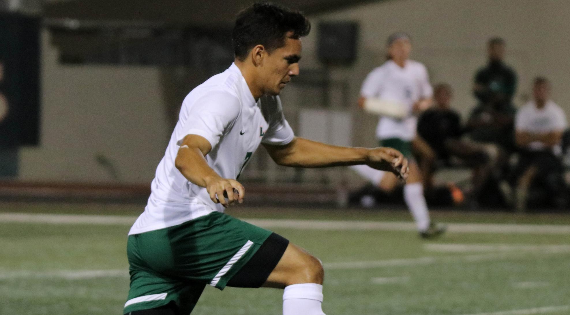 Uribe scores twice, Men's Soccer lifts Oxy jinx