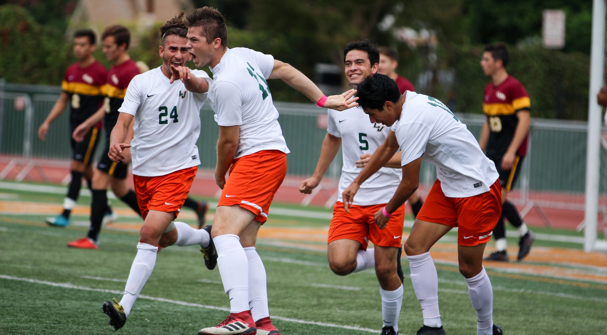 Men's Soccer takes down No. 25 CMS