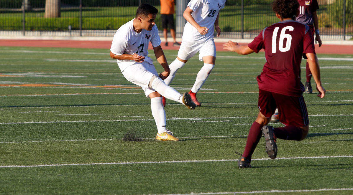 Men's Soccer dominates Chapman in Road Win