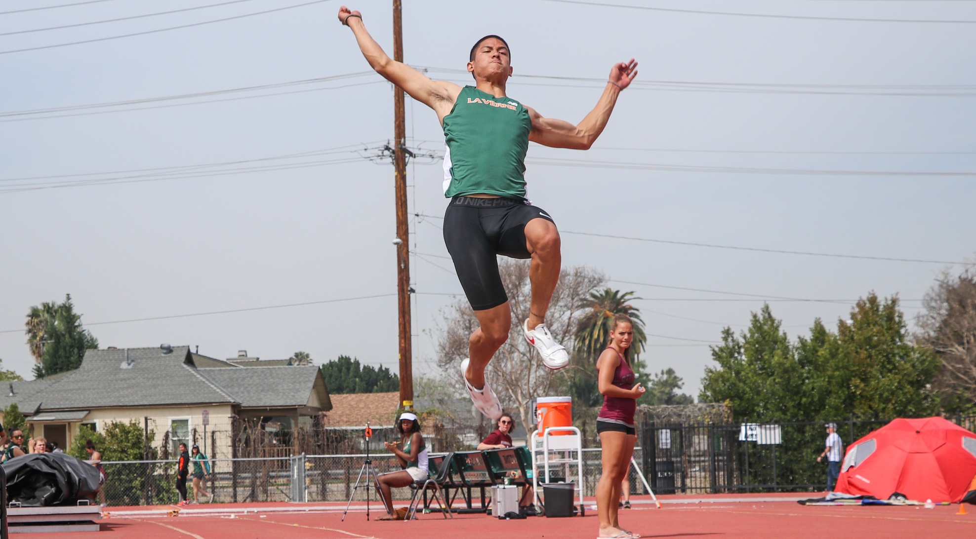 Track and Field opens SCIAC competition