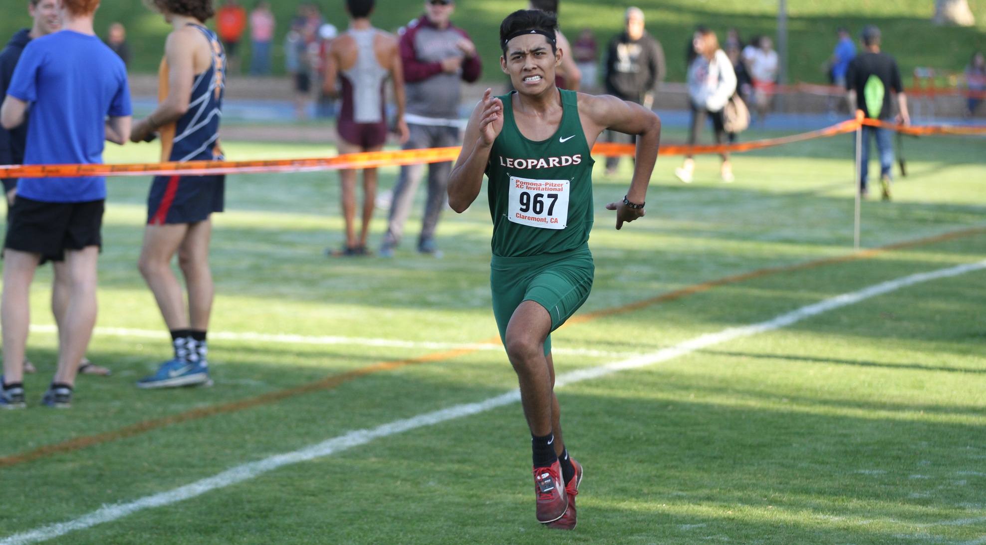Johnny, Cerrillos pace Leopards at Pomona-Pitzer Invite