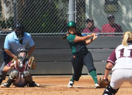 Leos Fall To Bulldogs In SCIAC Tourney