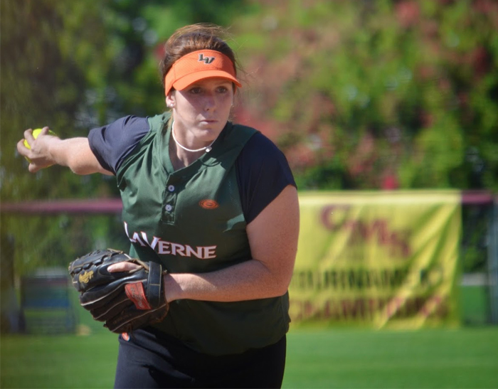 Kibbe deals, Softball earns split with No. 15 CMS