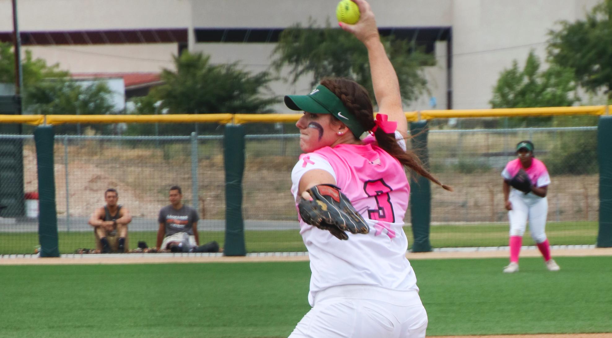 Softball blanks No. 7 Claremont-Mudd-Scripps, moves into first place