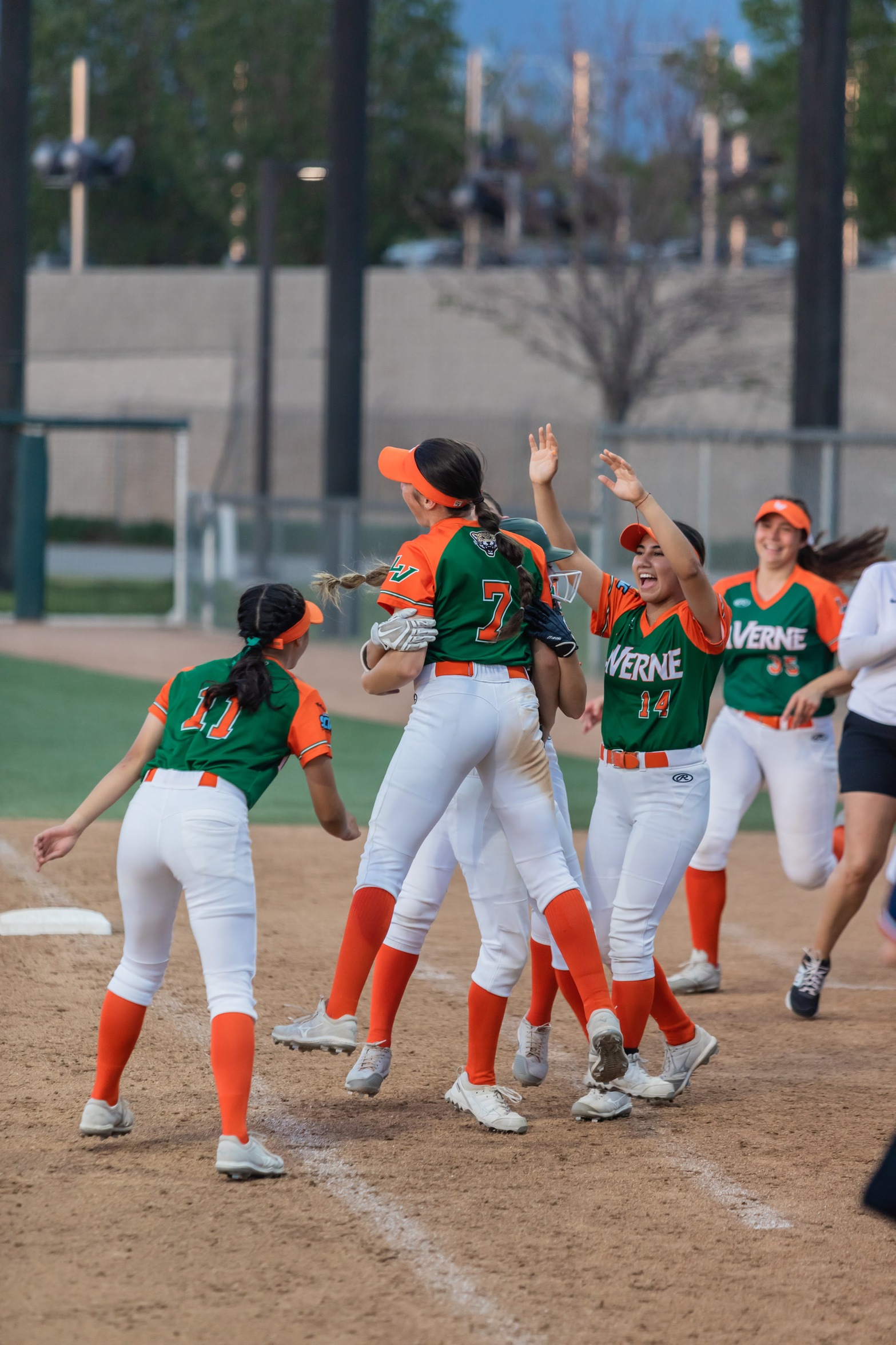 Leopards Finish Off Tigers In Sweep On The Road