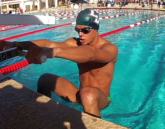 Swimming & Diving dives into season at Pomona-Pitzer Relays