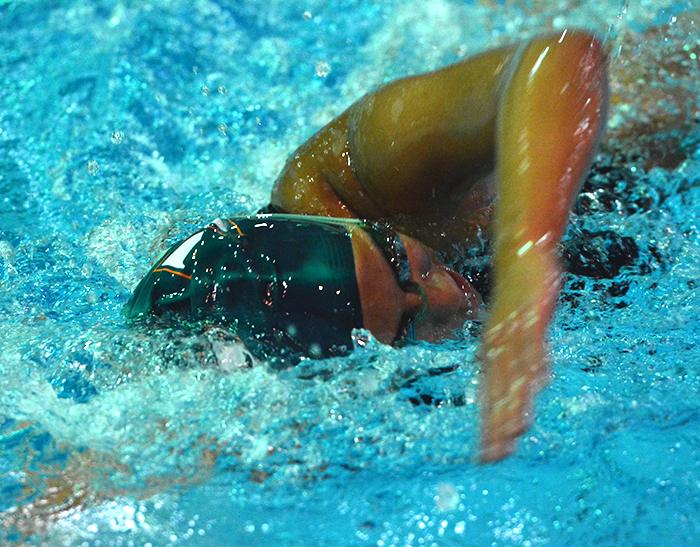 Records fall at Collegiate Winter Invitational