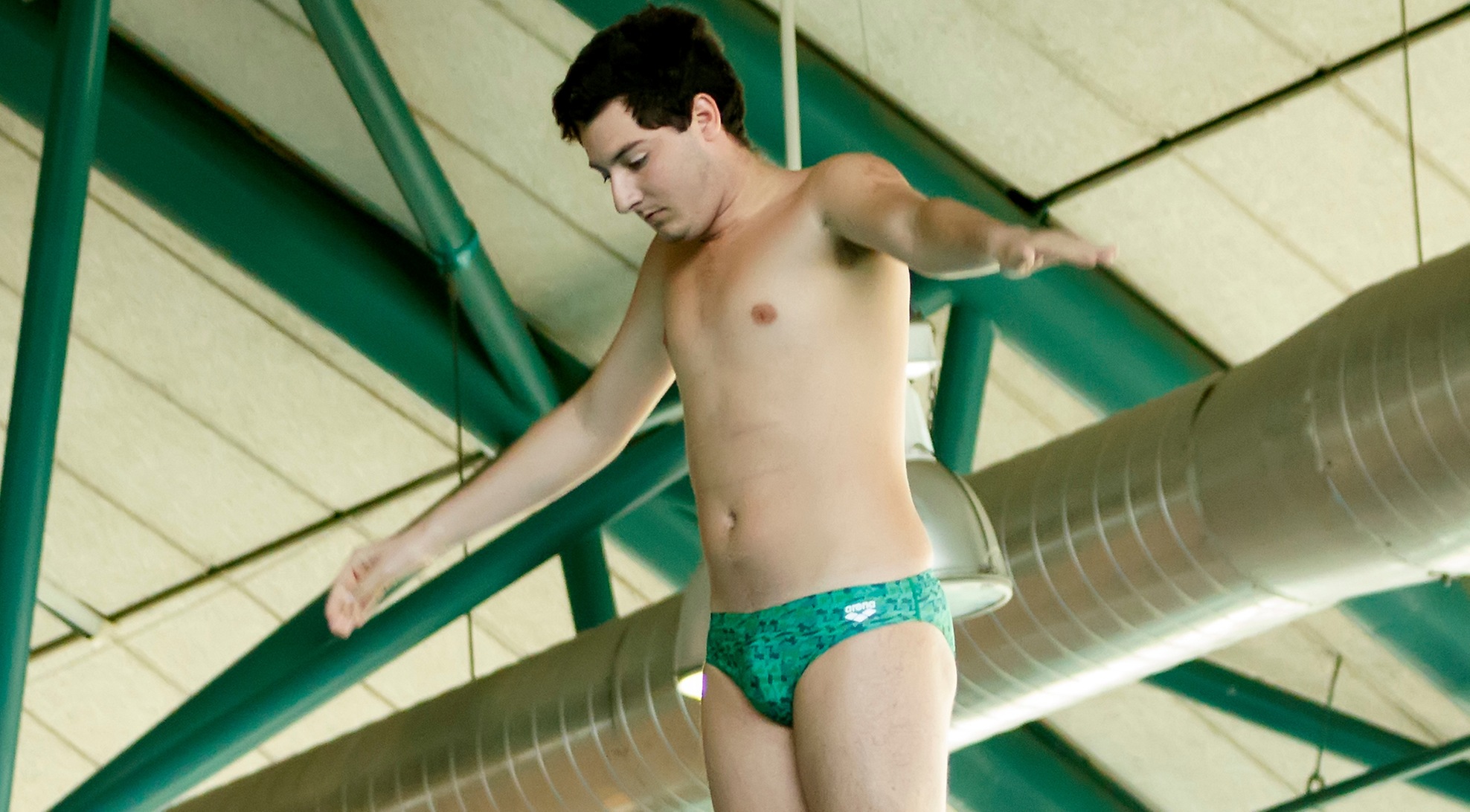 Tompkins finishes fourth on 1-meter at Regional Championship
