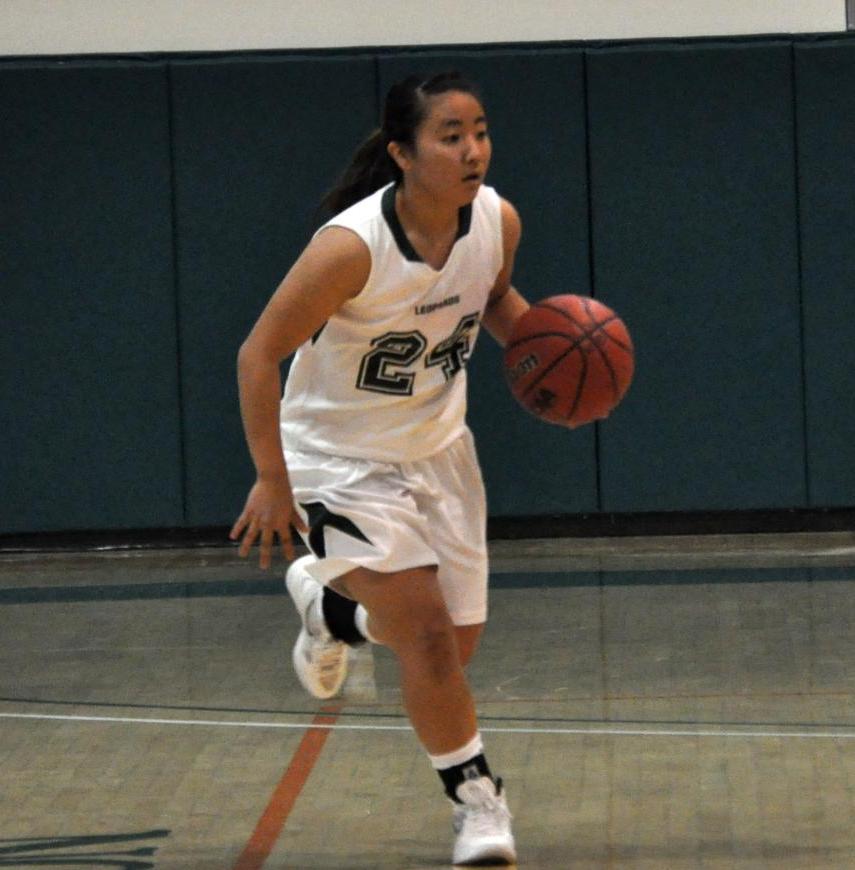 Leopards Drop Season Opener To Whitman