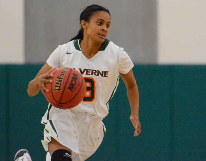 Women's Basketball takes down Chapman, 59-58