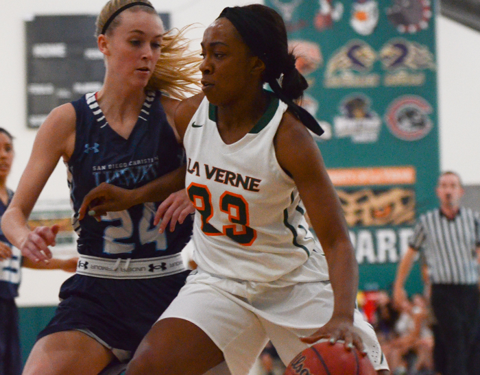 La Verne loses rebounding battle, falls at Redlands
