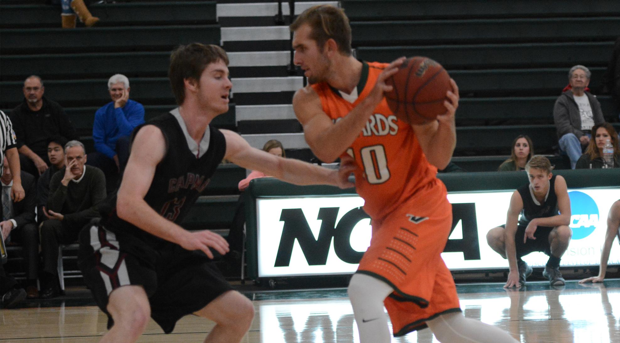 Men's Basketball edged at Redlands, 76-72