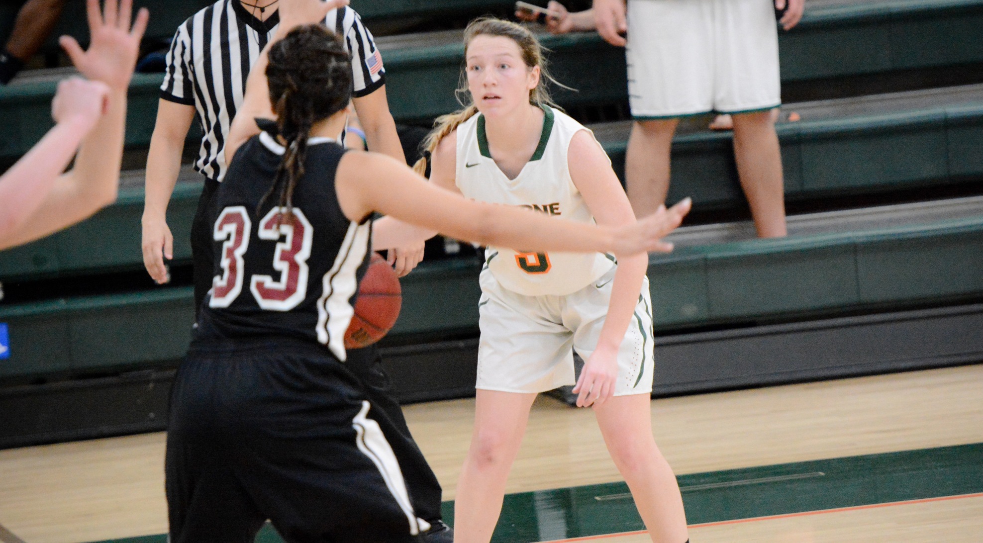 Women's Basketball falls to Redlands 73-53
