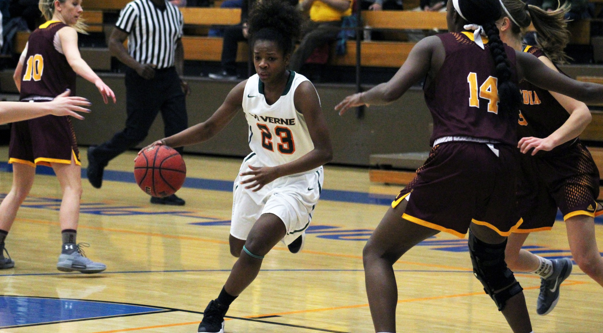 Cougars pull away late from Leopards