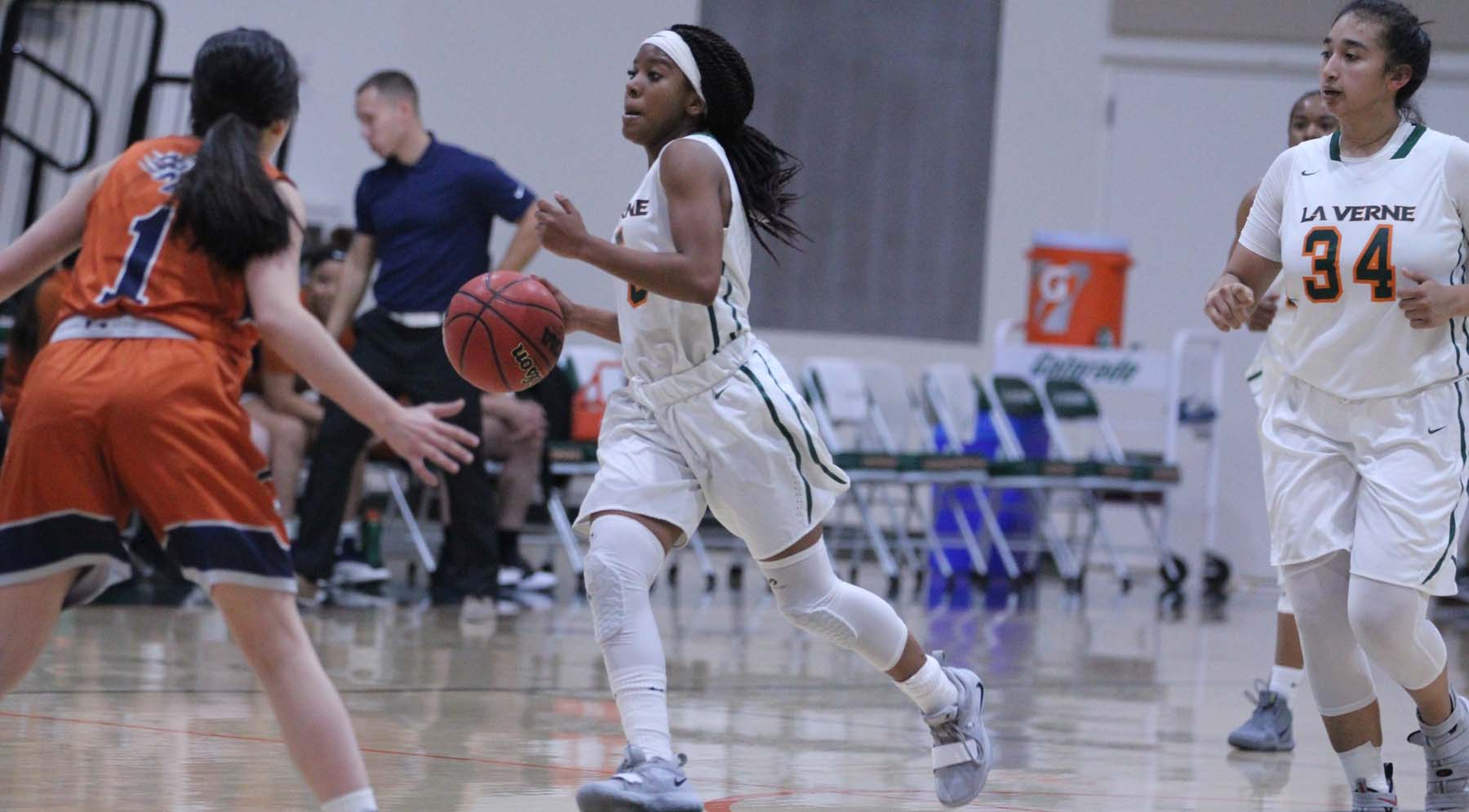 Leopards beat Lobos, win fourth straight