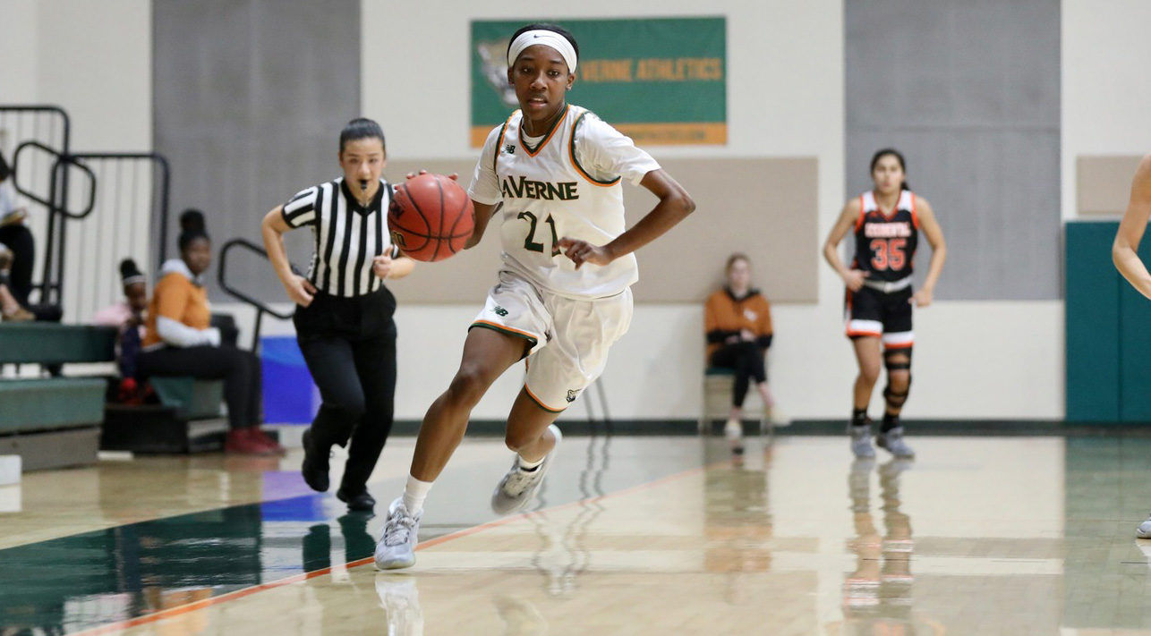 Women's Basketball Takes Down Regals in OT