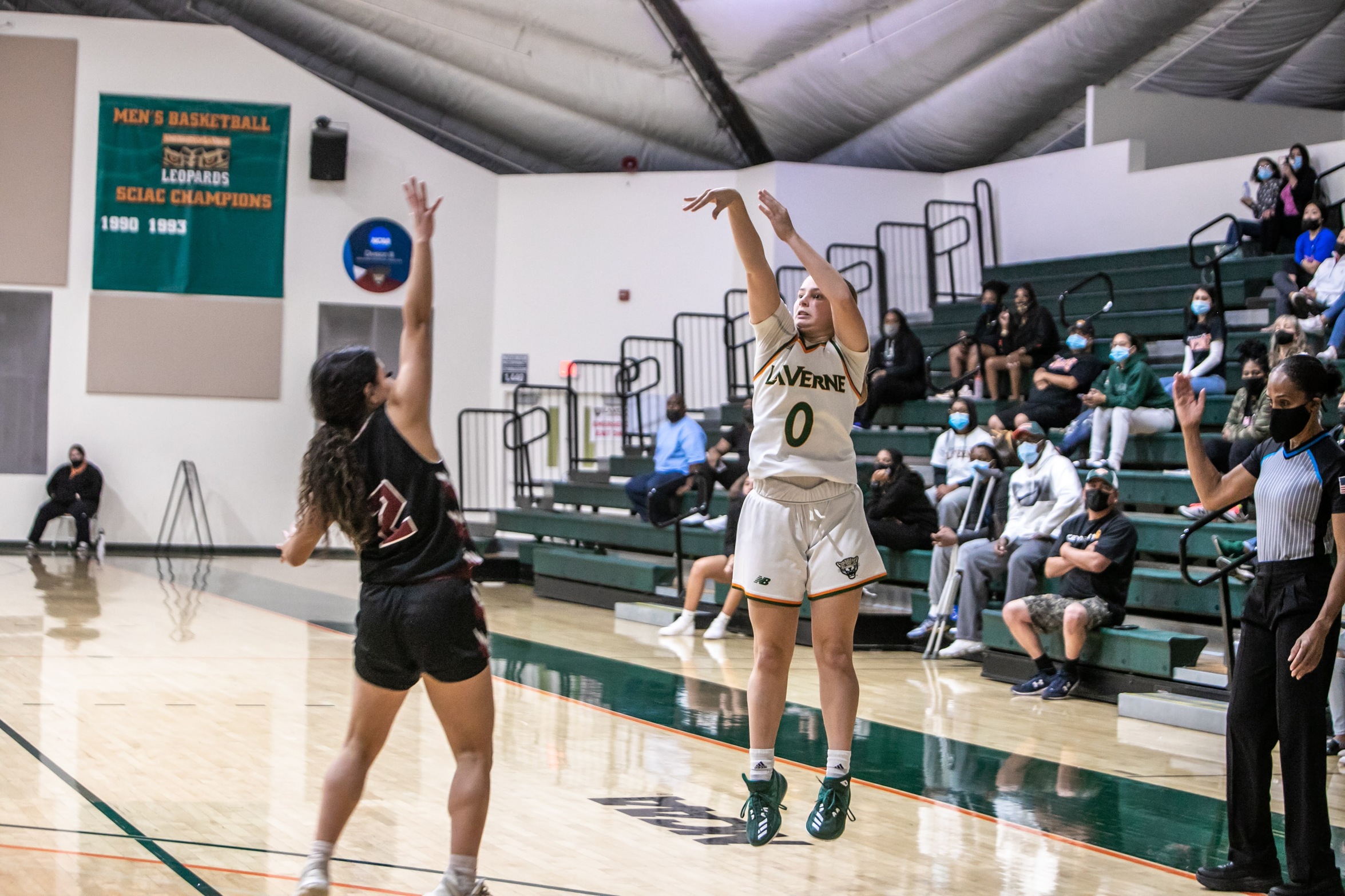 Howell breaks three-point record, Leos rout Bethesda