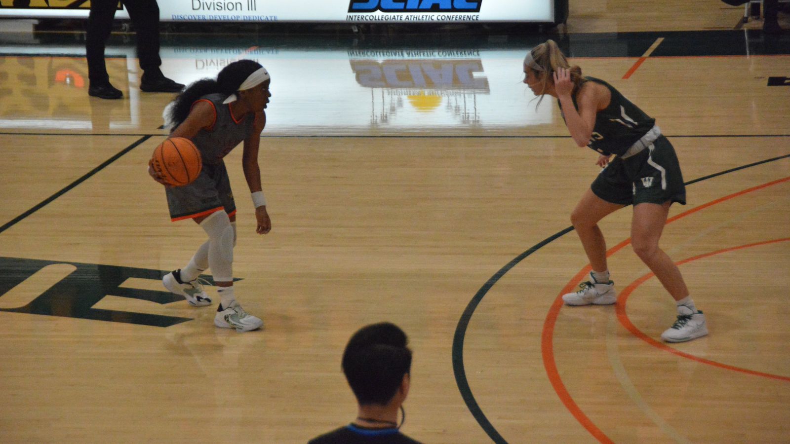 Leopards Defeat Visiting Titans