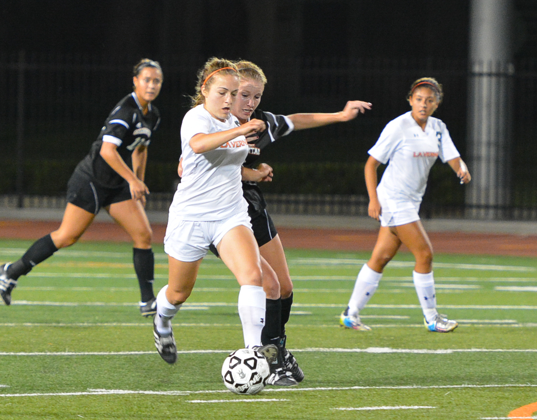 Women&rsquo;s Soccer Rolls Whittier, 3-0