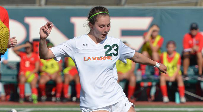 Women's Soccer drops heartbreaker to St. Thomas (MN)