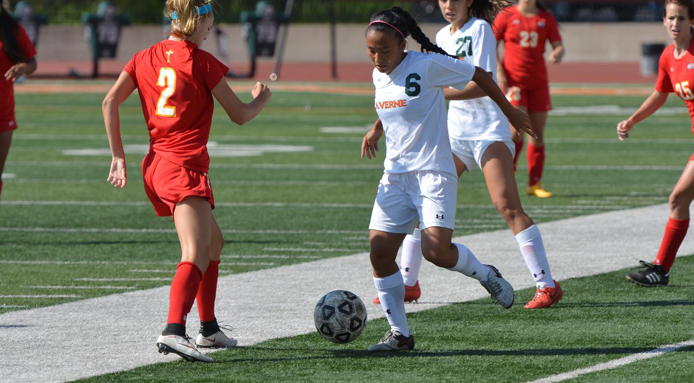 Women's Soccer falls at Redlands, 2-1