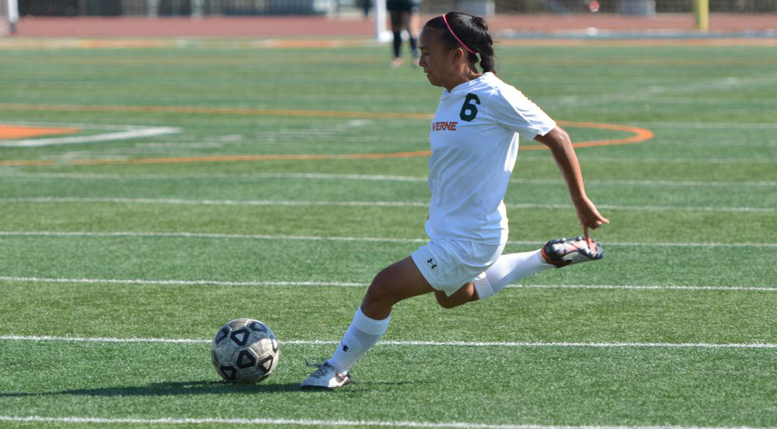 Women's Soccer drops to Antelope Valley in season opener