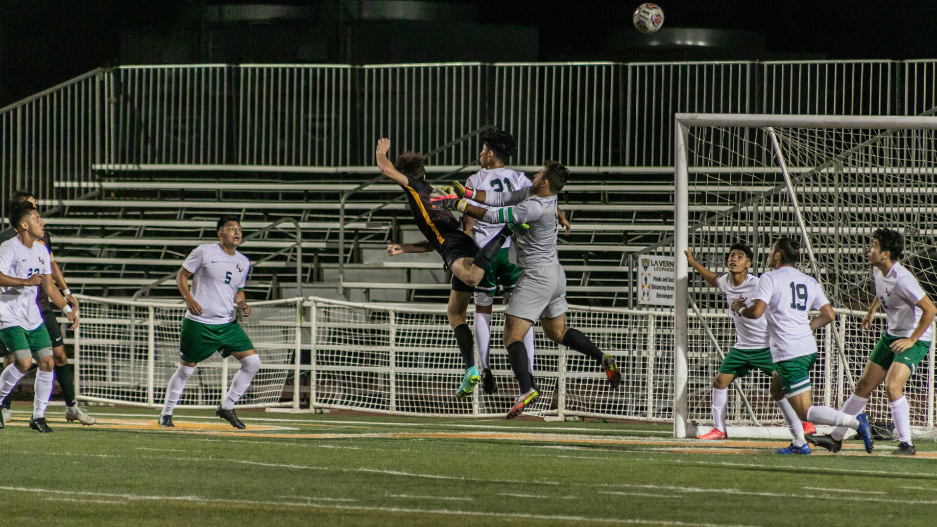 Defending Champion Stags Defeat Men's Soccer