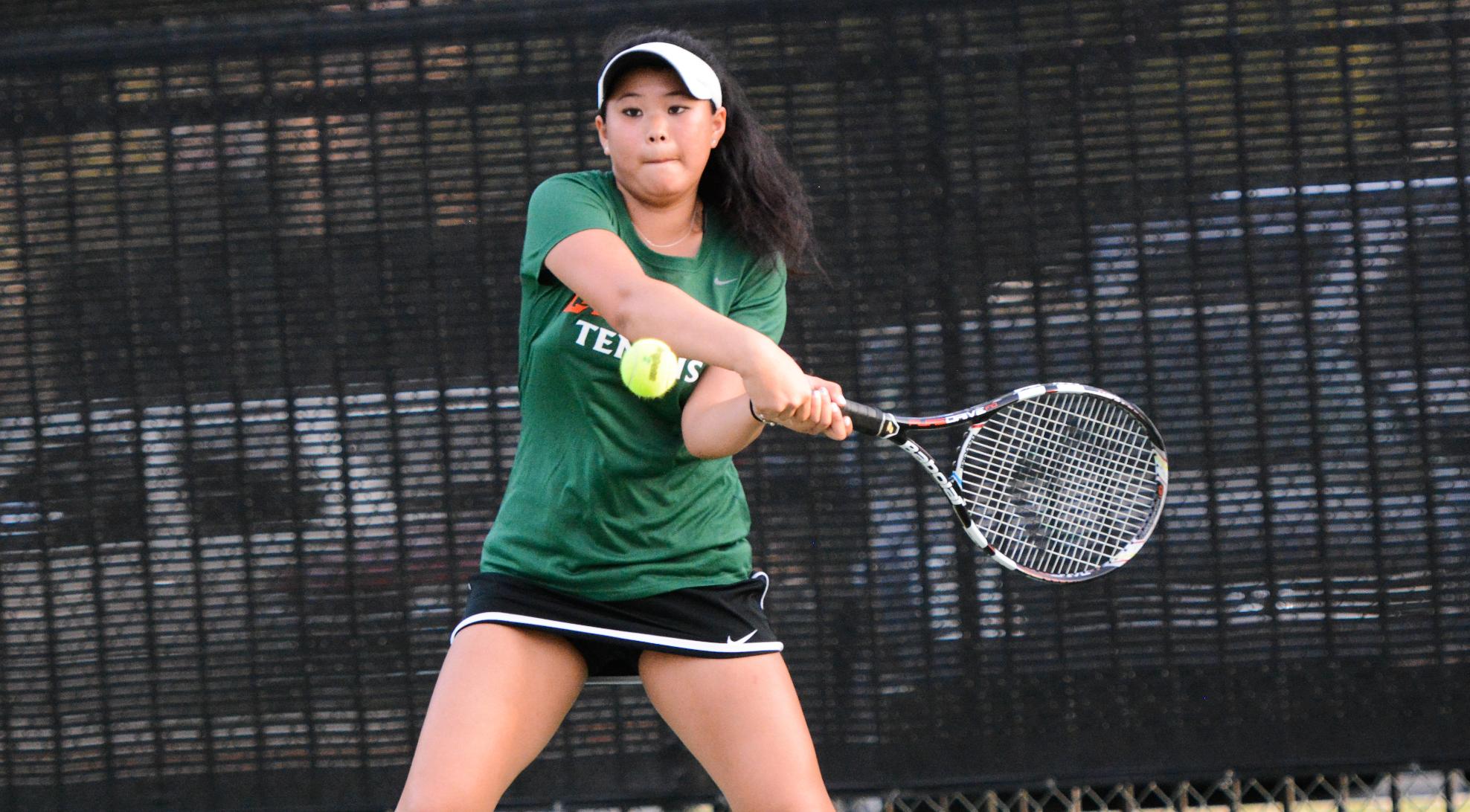 Tennis edges Caltech, 5-4