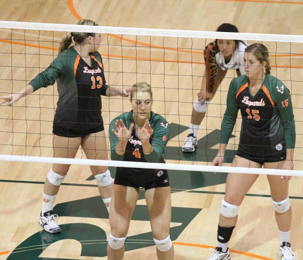 Leopards Snag Consecutive Sweeps To Close Regular Season