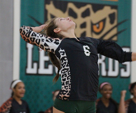 Yaxley Records 1,000th Kill, 100th Ace on Day 2 of Leo Invite