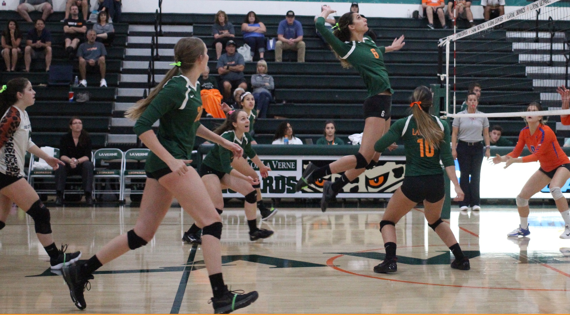 Leopards Host Cal Lutheran in SCIAC Semifinals